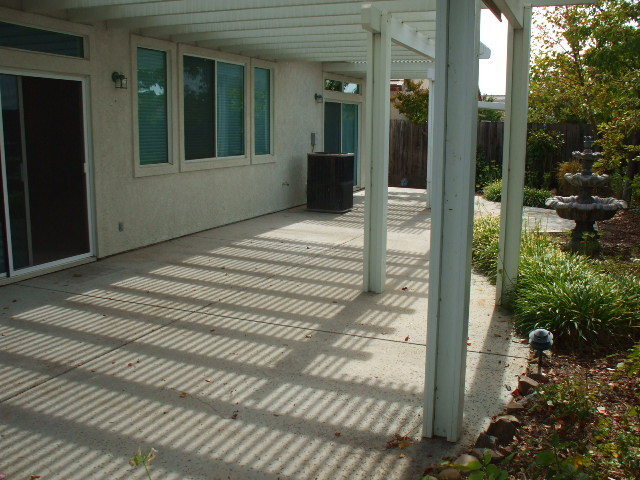 Building Photo - "Broadstone Beauty"