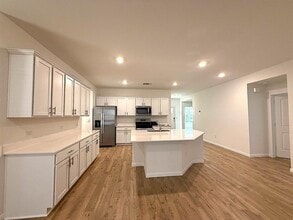 Building Photo - 1917 Buntline Hitch Dr