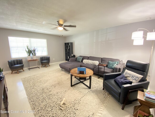 Building Photo - 2668 Bernice Ct