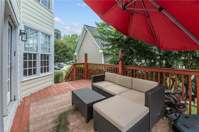 Building Photo - 232 Suri Dr