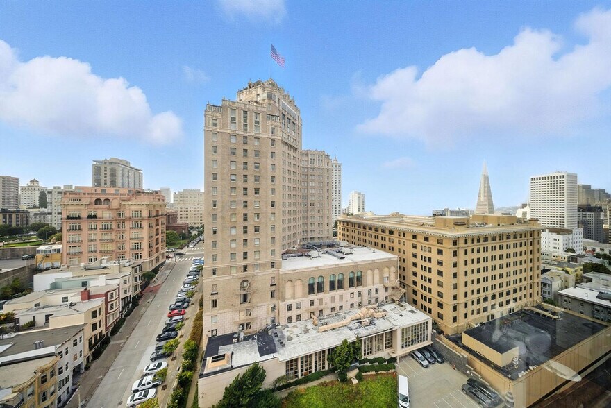 Building Photo - 899 Pine St