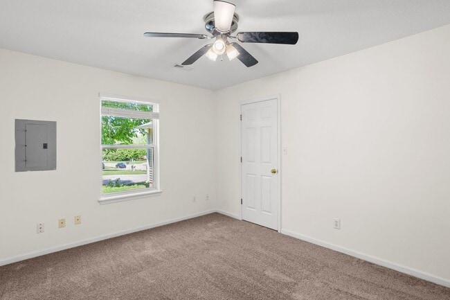 Building Photo - 5005-5007 Carrie Ridge Dr.