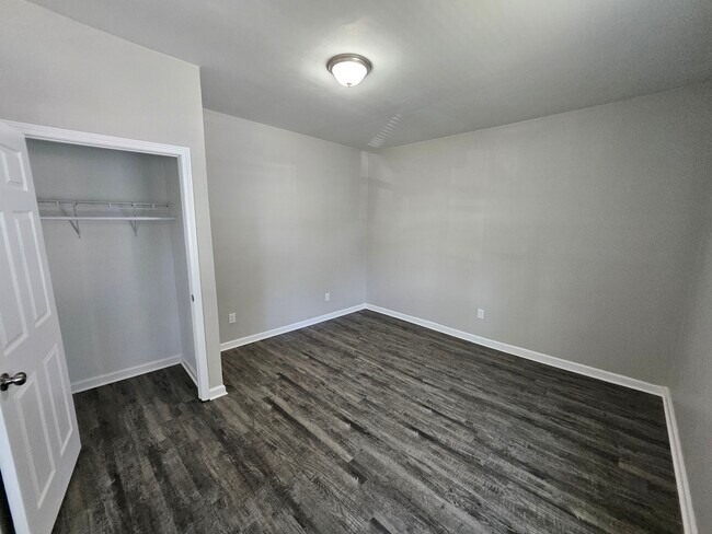 Bedroom 2 - 743 N Claybrook St