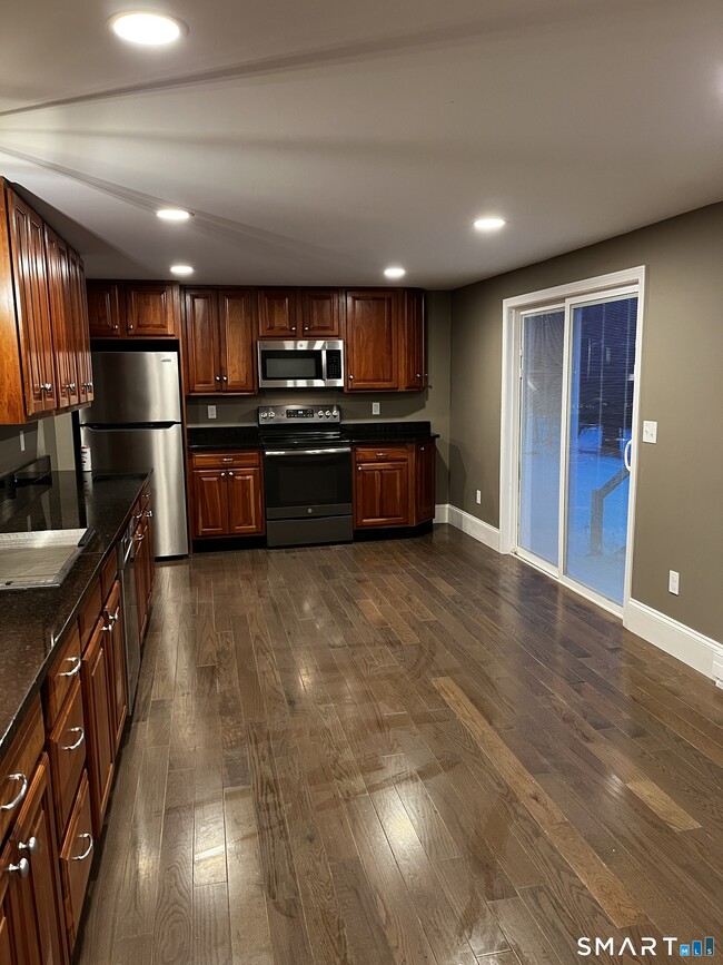 Building Photo - 244 Bigelow Hollow Rd