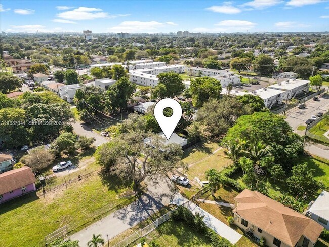 Building Photo - 6318 NW 19th Ct