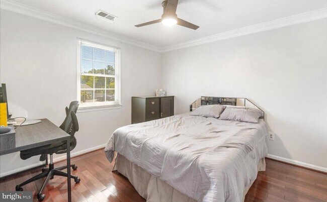 Building Photo - 8925 Alliston Hollow Way