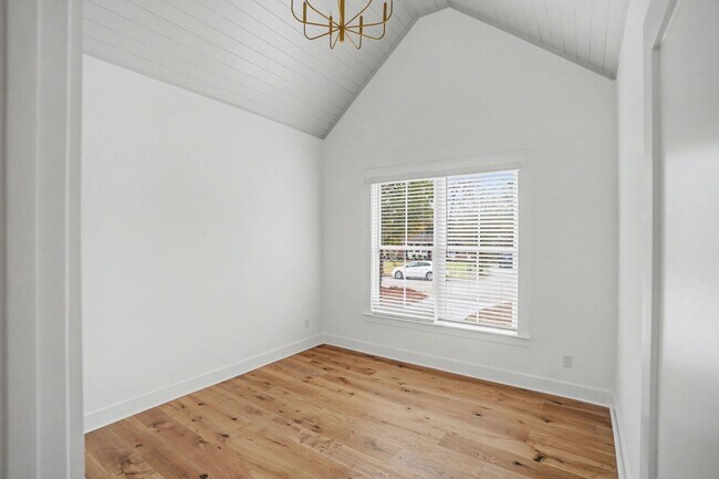 Building Photo - 3 Bedroom Home near Parkside in Savannah