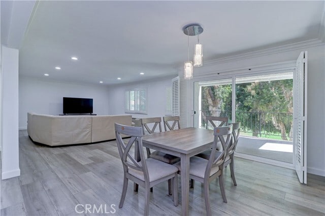 Building Photo - 5515 Paseo Del Lago W
