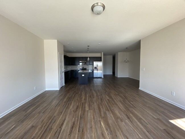 Building Photo - Beautiful home in Lantern Pointe!