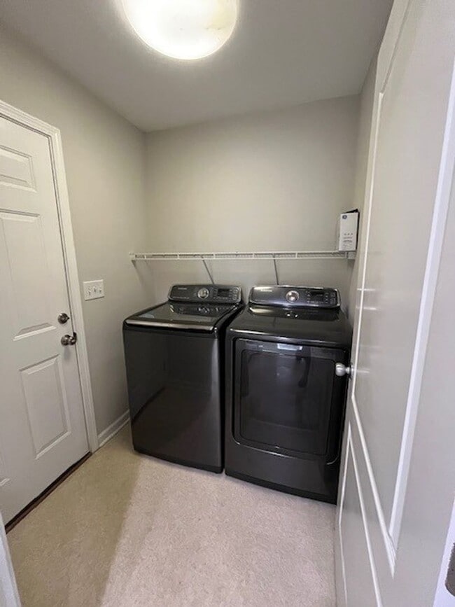 Building Photo - Welcome to this well-appointed 3-bedroom, 2-bath home in Leland, NC