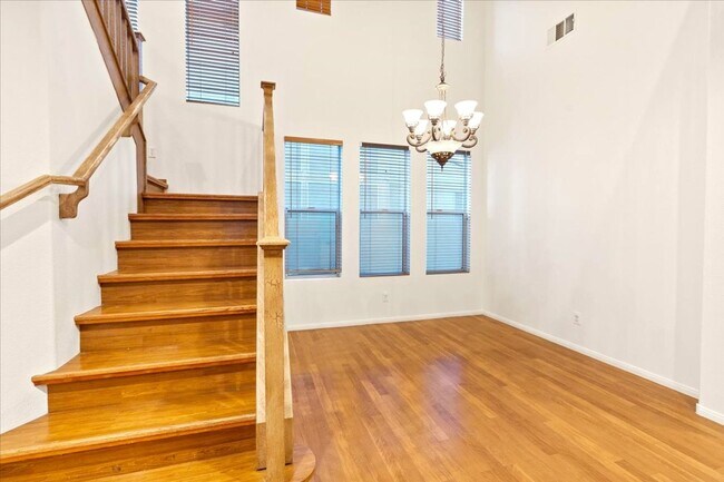 Building Photo - 1708 Cordoba Canyon St