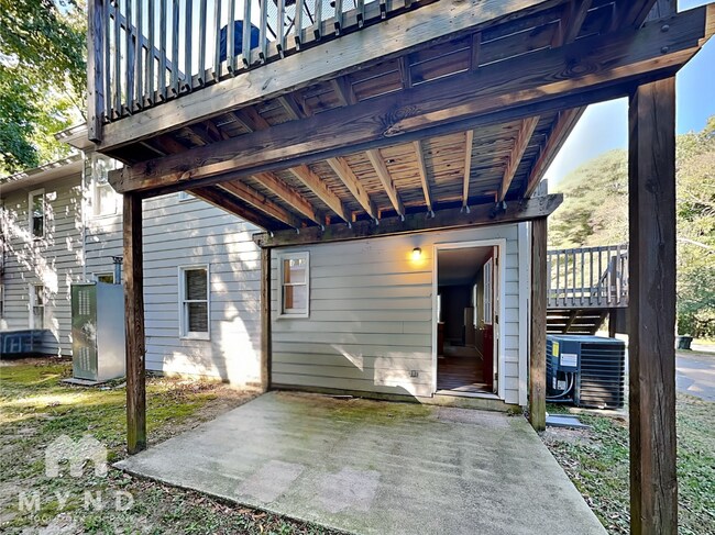 Building Photo - 109 Bashford Rd