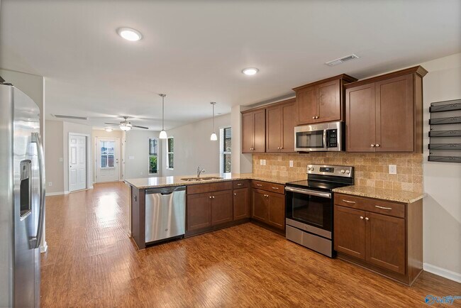 Building Photo - 146 Tybee Dr