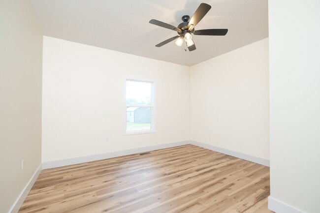 Building Photo - 2915 Sidonia Rd