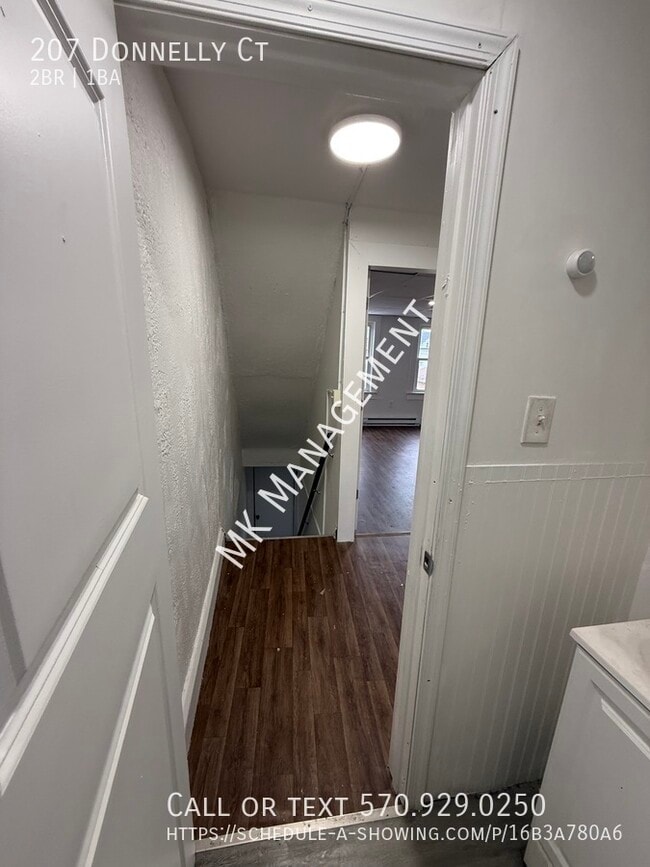 Building Photo - 207 Donnelly Ct