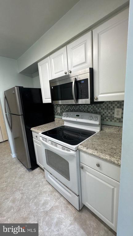 Building Photo - 8591 Falls Run Rd