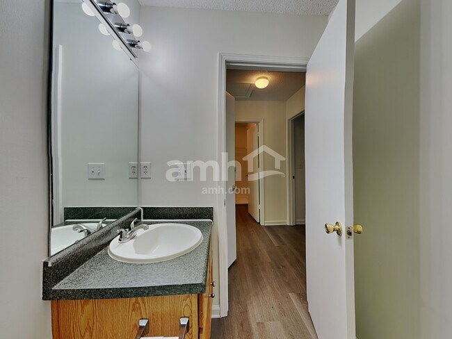 Building Photo - 3280 Denali Ct