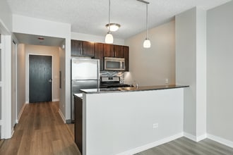 Building Photo - 341 E Ohio St