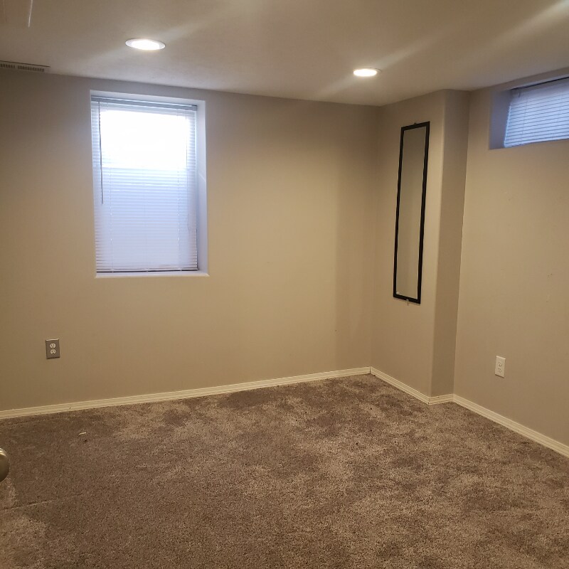 Building Photo - 4335 S 50th St