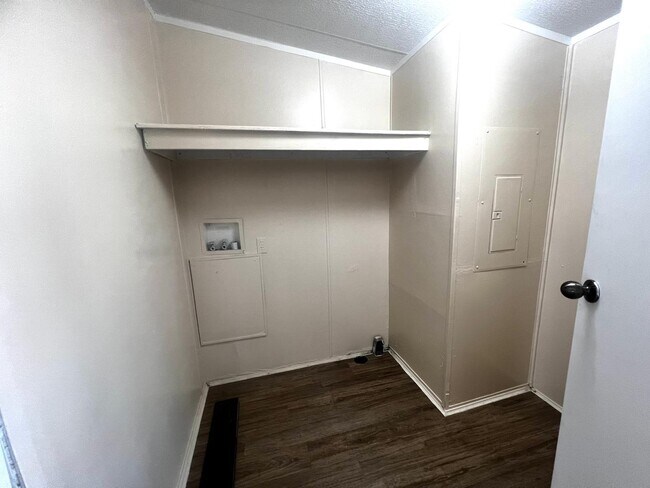 Building Photo - 69 D St