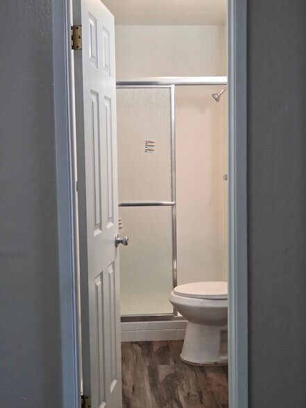 Building Photo - 25684 Spring Dr