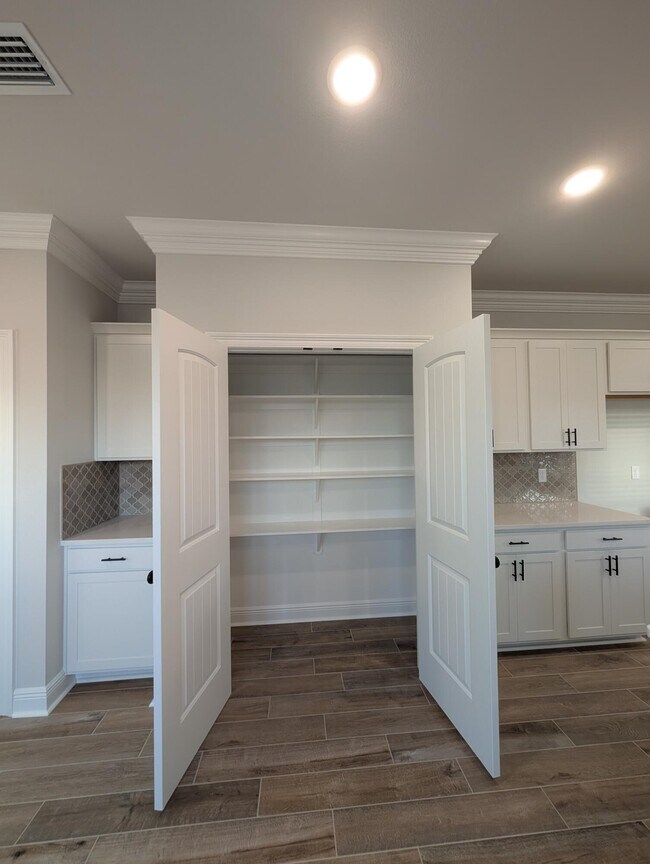 Building Photo - 35 Natureview Wy