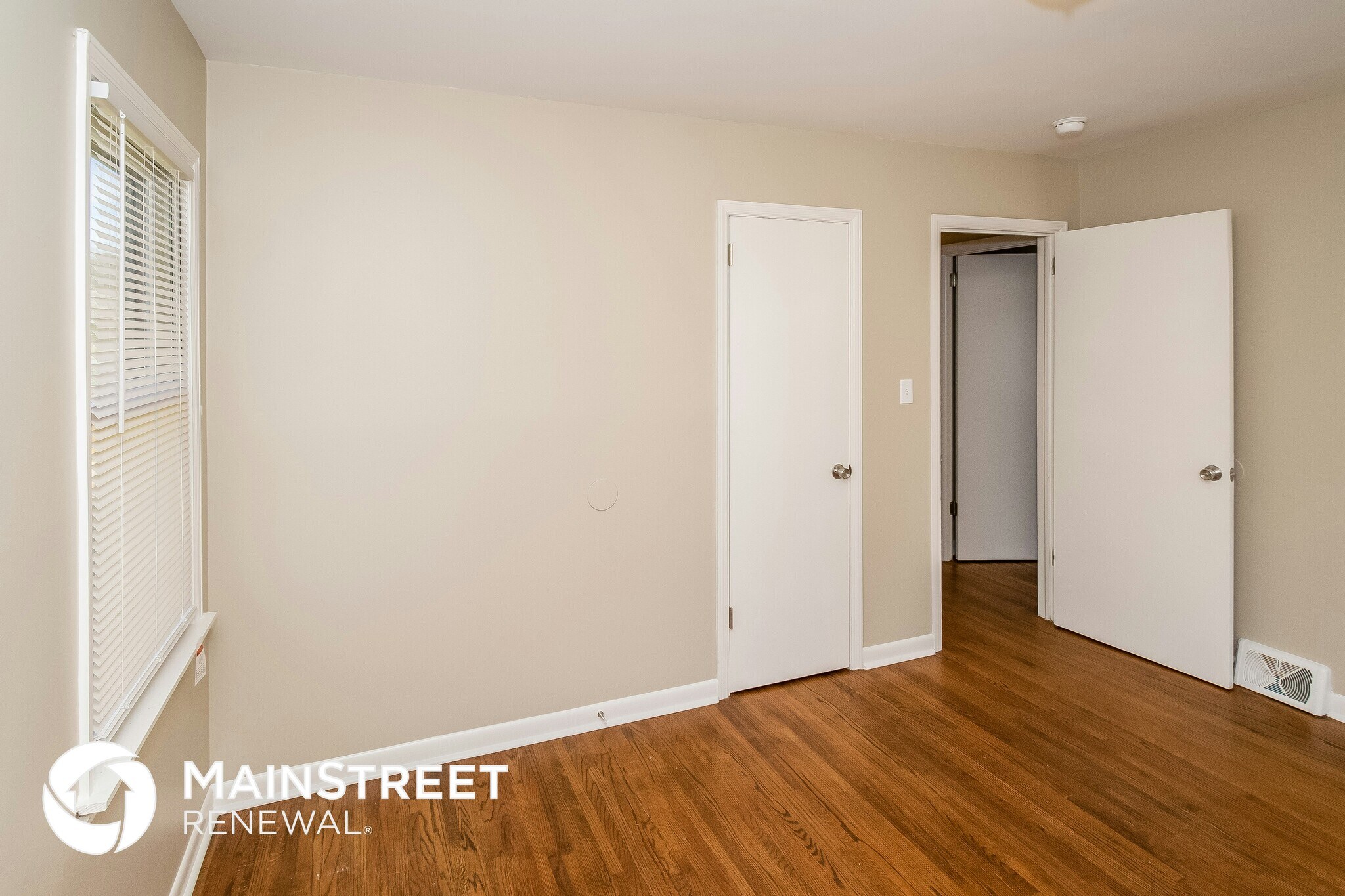 Building Photo - 448 Sunhill Rd NW