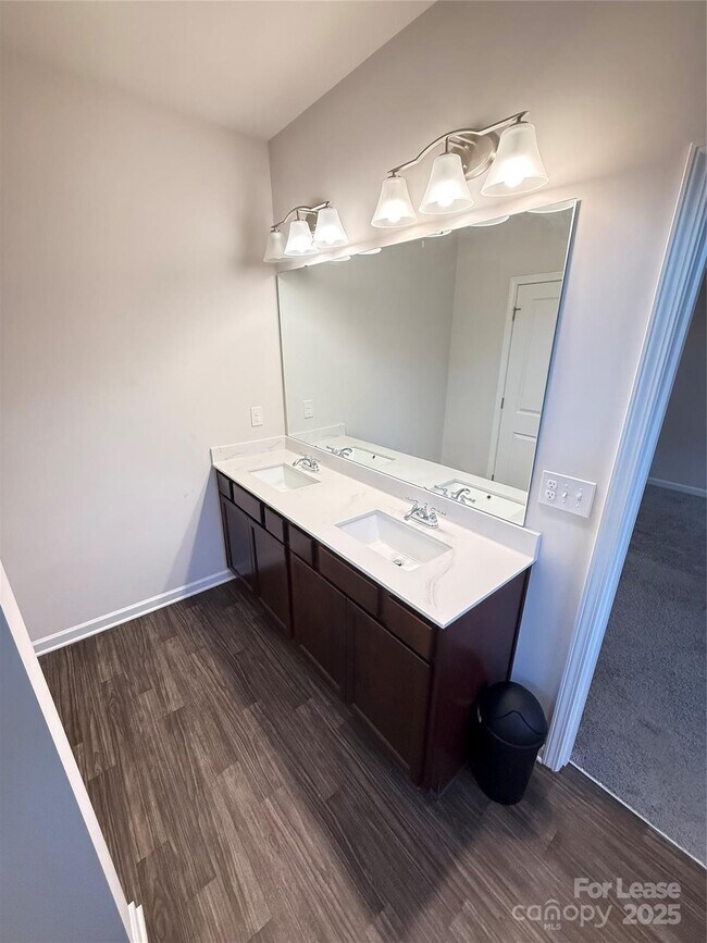 Building Photo - 5126 Idared Ct