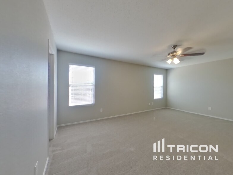 Building Photo - 4940 Creek Ridge Trail