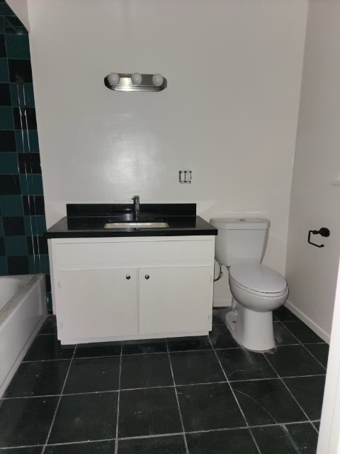 Bathroom - 14648 Kittridge St