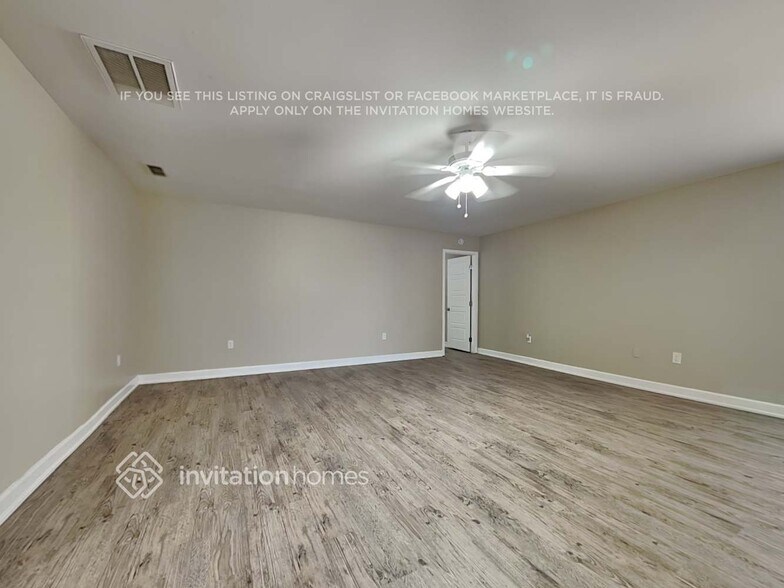 Building Photo - 15924 Eagle River Way