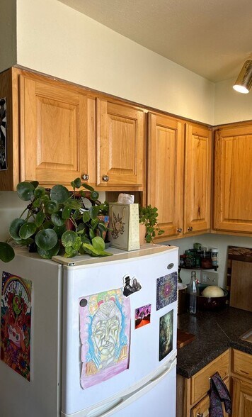 Building Photo - 1915 Pine St