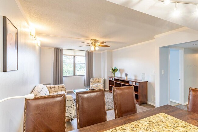 Building Photo - 701 S Madison Ave