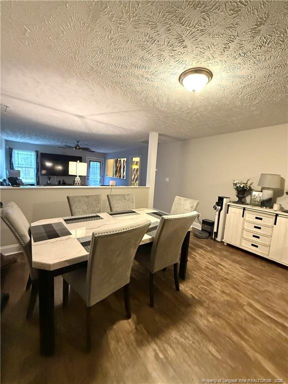 Building Photo - 6004 Oak Spring St