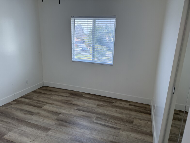 Building Photo - 4706 W 164th St