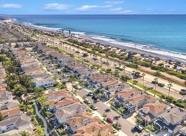 Building Photo - ***Carlsbad Beach House - 3 bed / 2.5 bath...