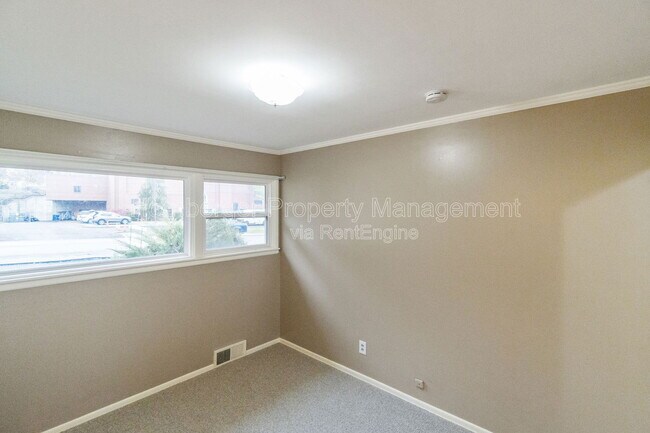 Building Photo - 3523 E 18th Ave