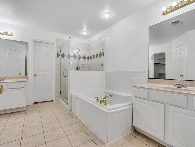 Building Photo - 7211 Canda Ln