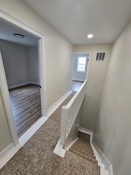 Building Photo - 326 Taylor St