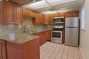 Building Photo - 6636 SW 41st St