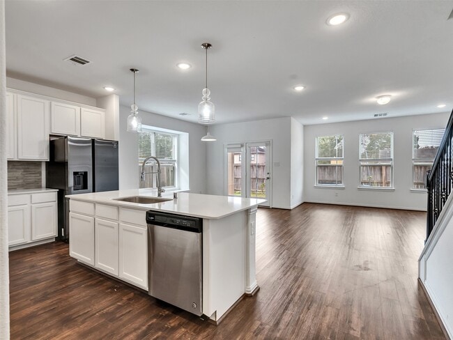 Building Photo - 2531 Sandbar Shark Ct