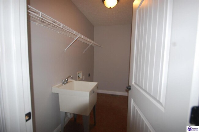 Building Photo - 223 S Rushmore Dr