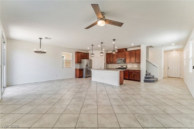 Building Photo - 5371 Boschetto St