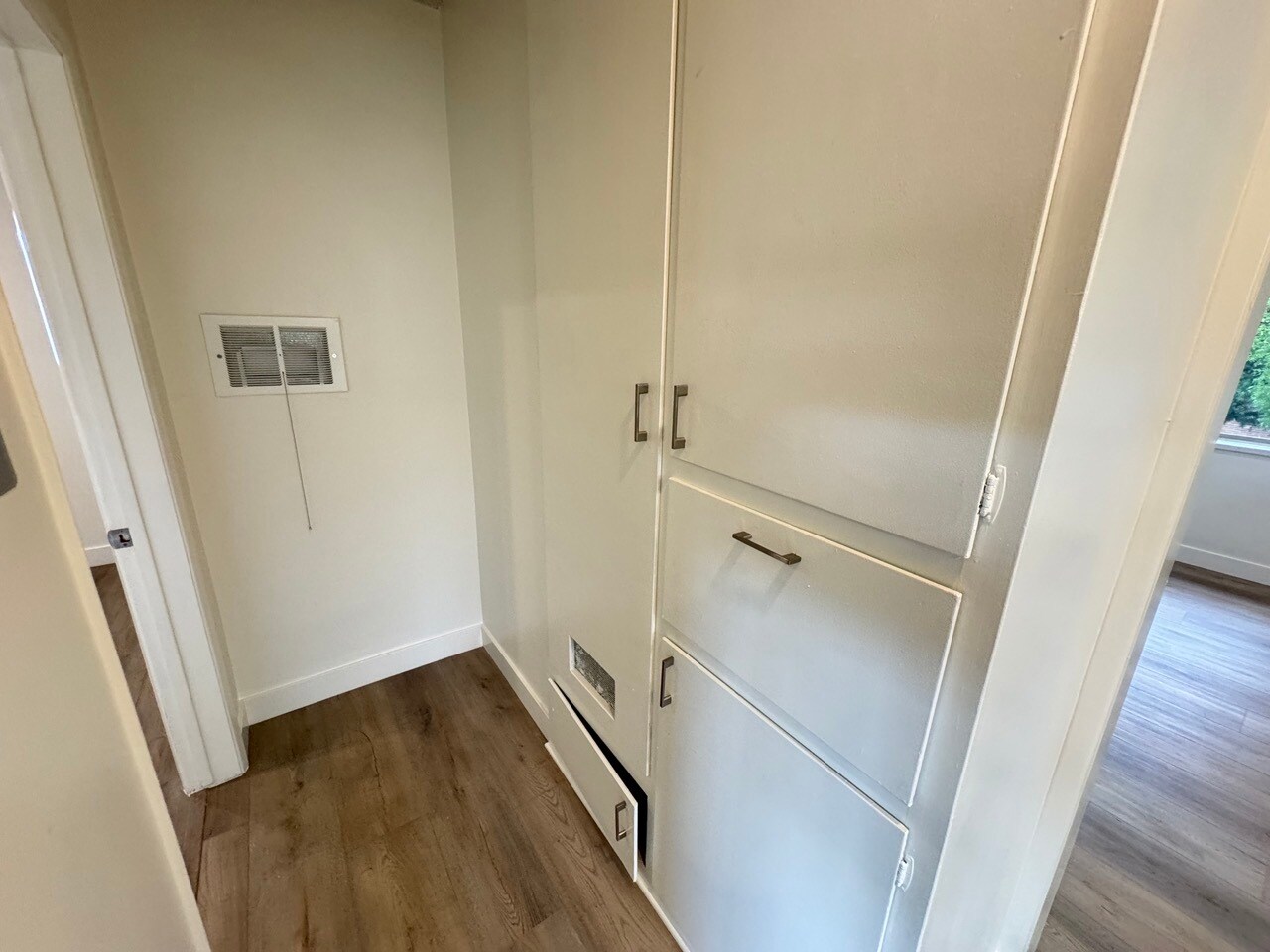 Building Photo - 1152 Ruberta Ave