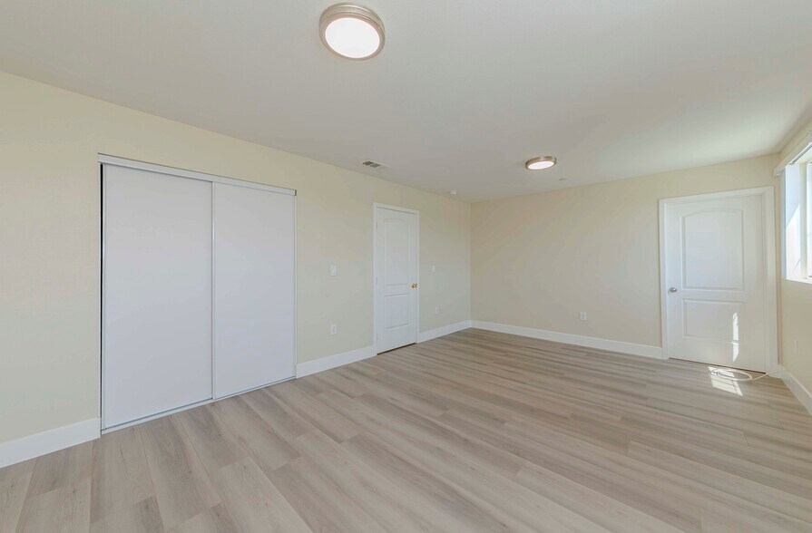 Building Photo - 8711 McKinley Pl