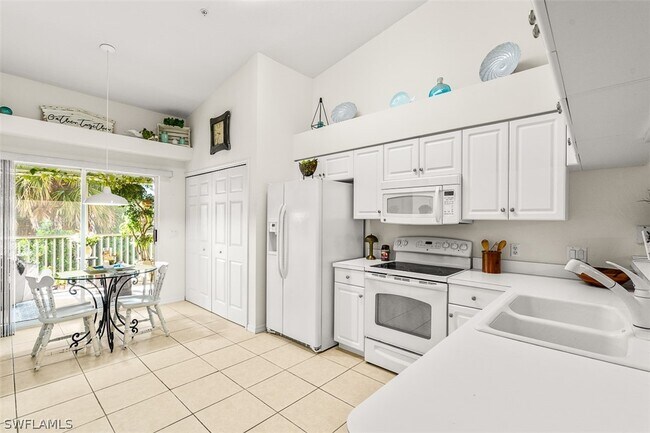 Building Photo - 26670 Rosewood Pointe Dr