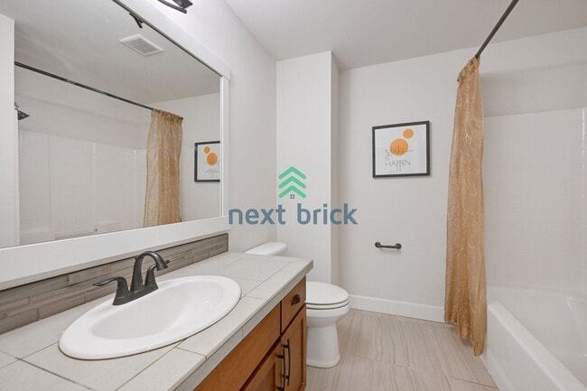 Building Photo - 3 BED & 3 BATH CONDO FOR RENT