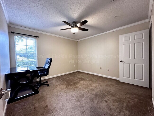 Building Photo - 1969 Summer Club Dr