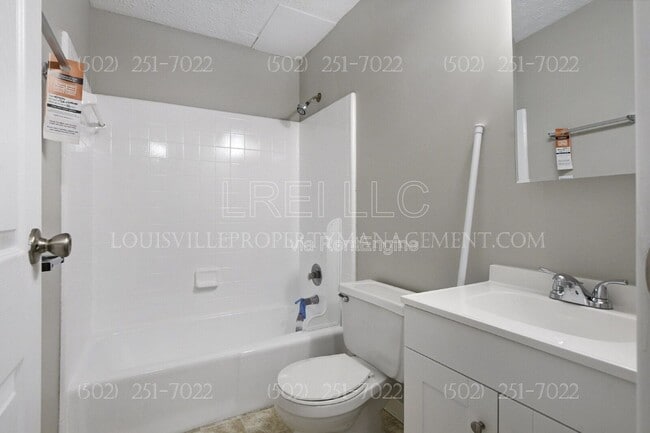 Building Photo - 3105 Fordhaven Rd