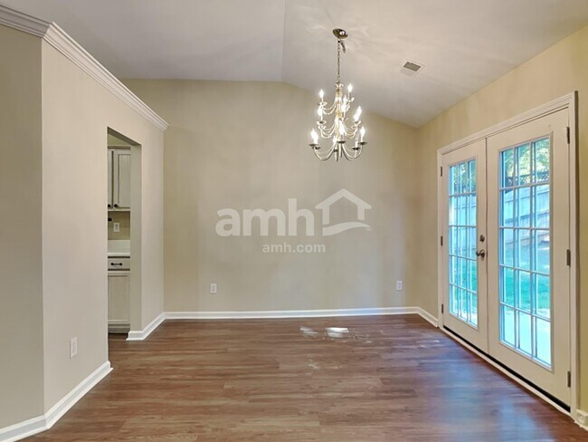 Building Photo - 116 Laurel Meadows Pky